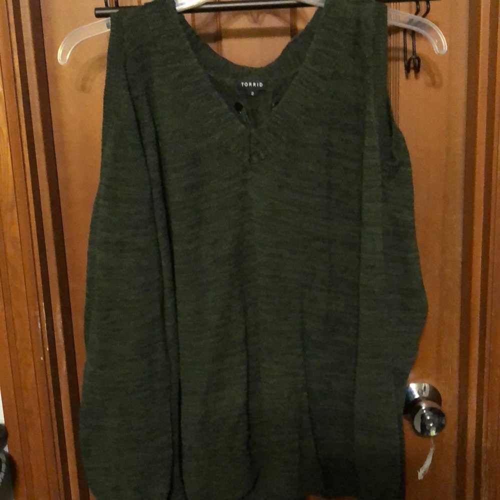 Knit dark green sweater with open shoulders